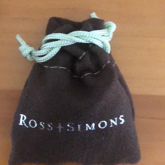 NWT Ross Simons Silver Love Knot Earrings!! 🤩 - Picture 3 of 4